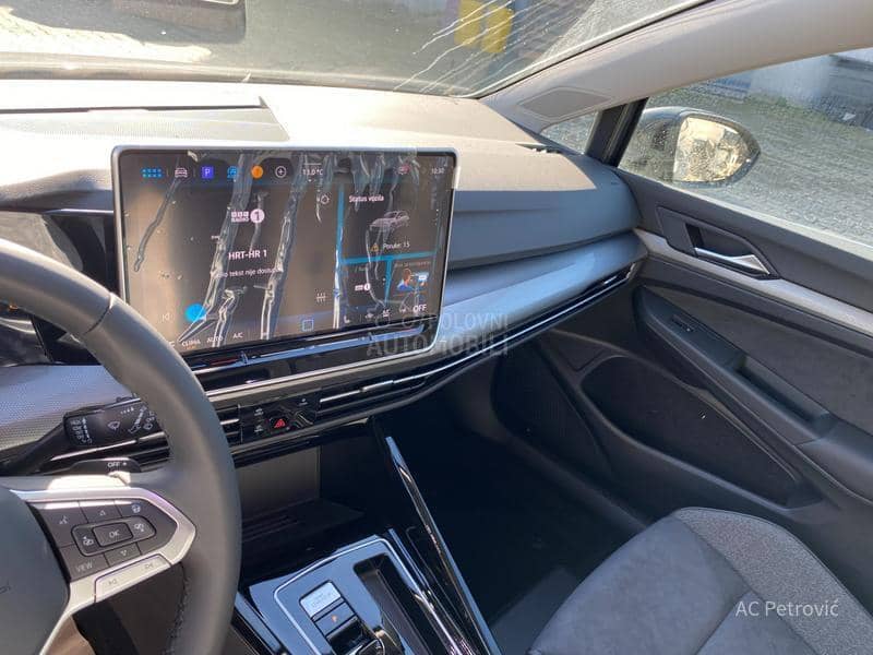 Volkswagen Golf 8 STYLE 1.5 TSI DSG