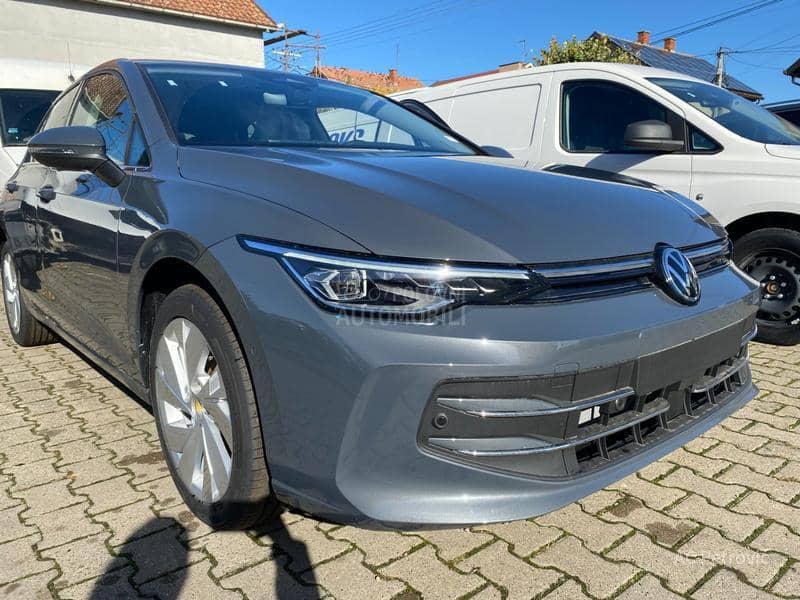 Volkswagen Golf 8 STYLE 1.5 TSI DSG