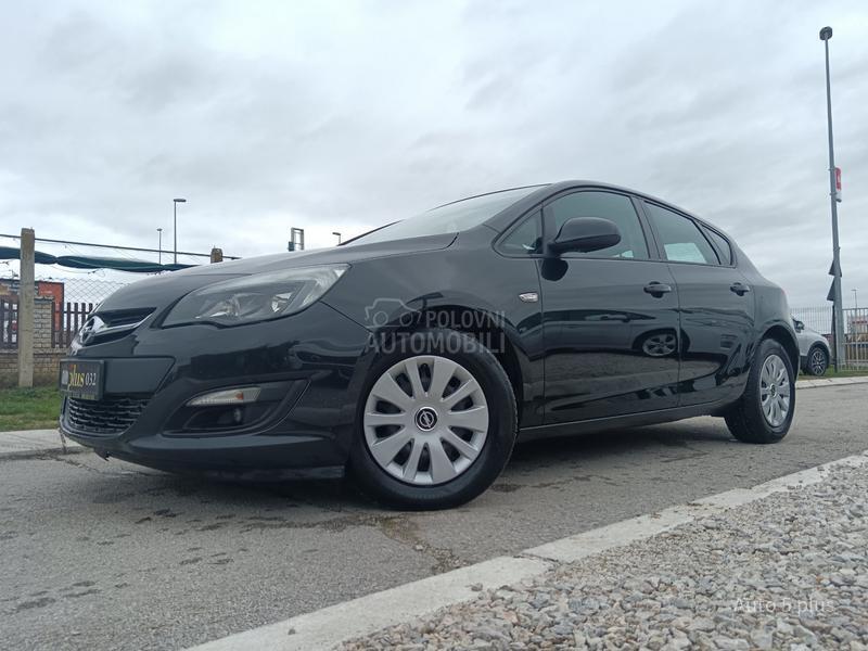 Opel Astra J 1.6 b