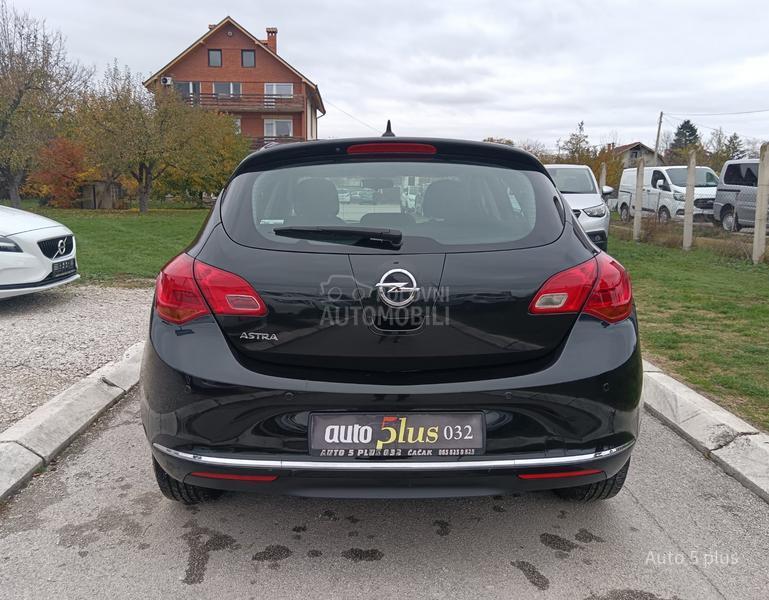 Opel Astra J 1.6 b