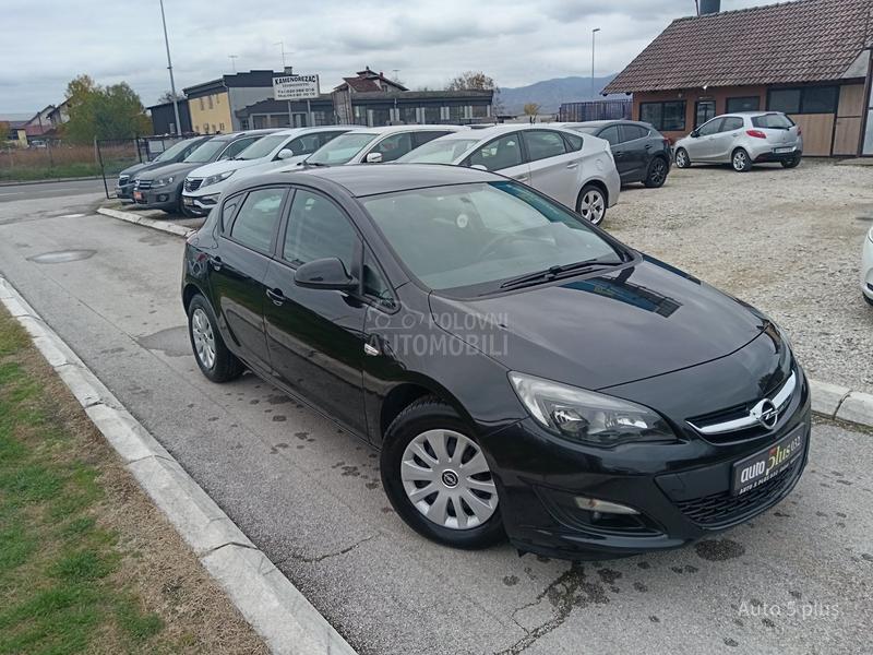 Opel Astra J 1.6 b