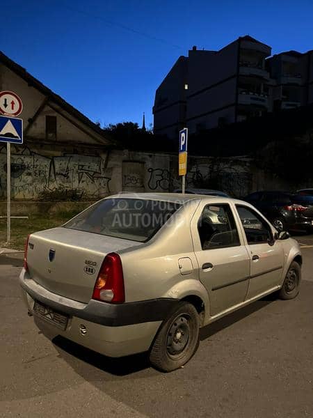 Dacia Logan 