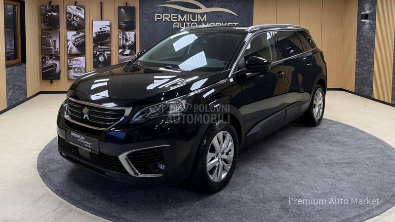 Peugeot 5008 //1.2PURETECH//KAM