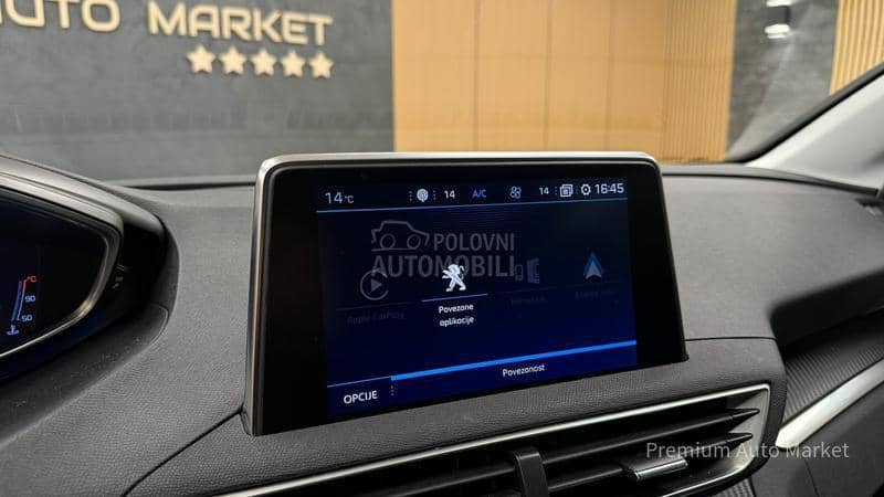 Peugeot 5008 //1.2PURETECH//KAM