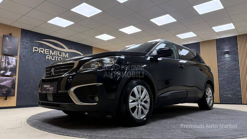 Peugeot 5008 //1.2PURETECH//KAM