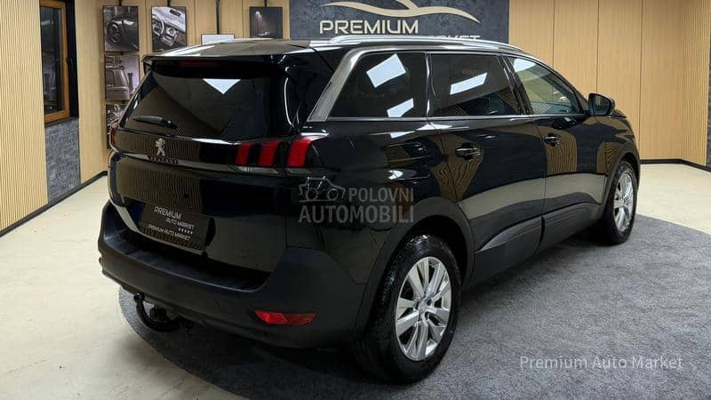 Peugeot 5008 //1.2PURETECH//KAM