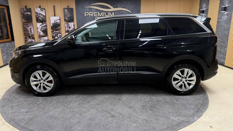 Peugeot 5008 //1.2PURETECH//KAM