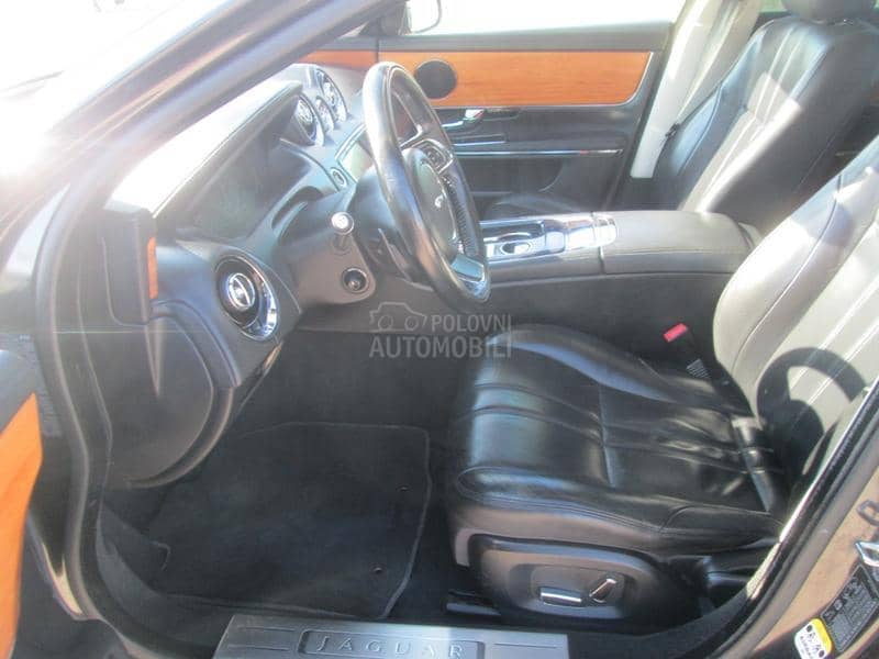 Jaguar XJ 2.0 b