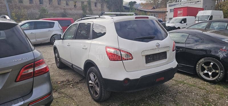 Nissan Qashqai + 2 7  s  ed i sta
