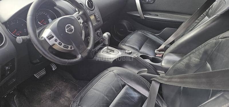 Nissan Qashqai + 2 7  s  ed i sta