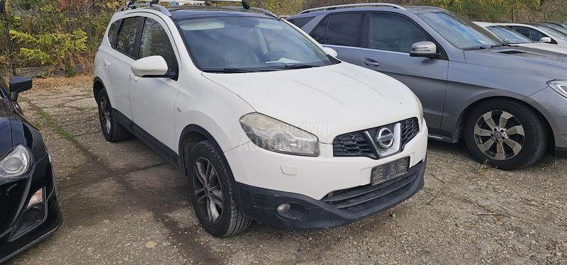 Nissan Qashqai + 2 7  s  ed i sta