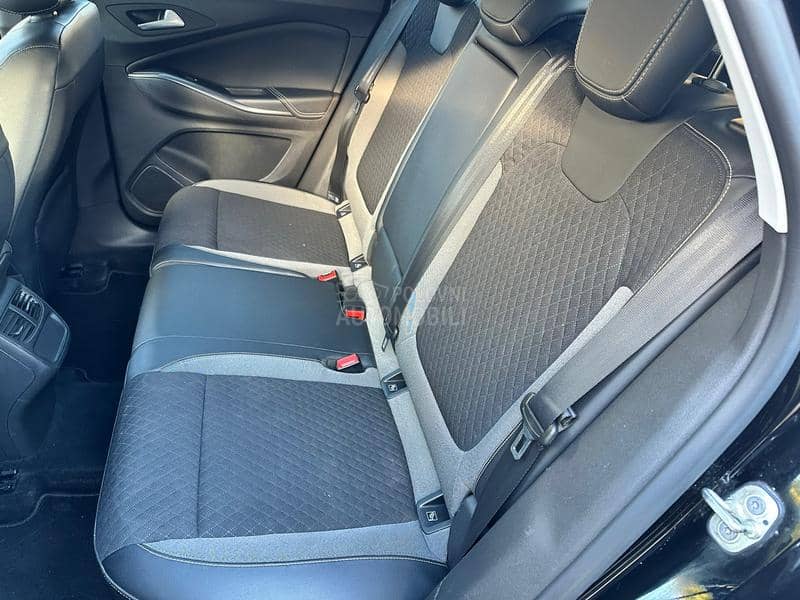 Opel Grandland X 1.2 Turbo