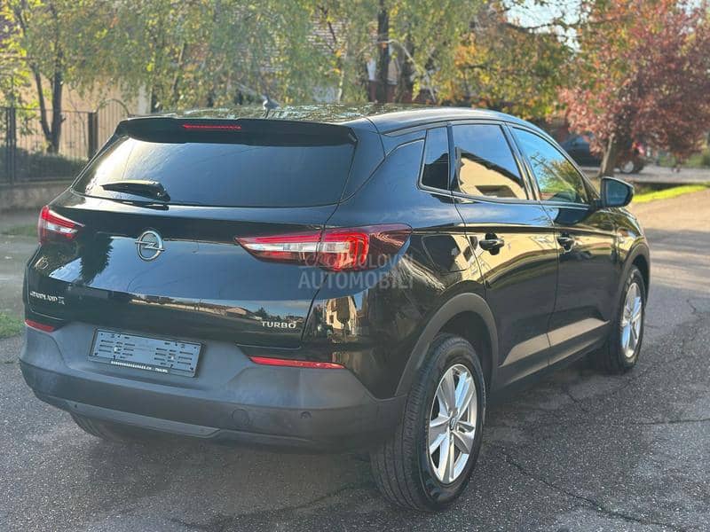 Opel Grandland X 1.2 Turbo