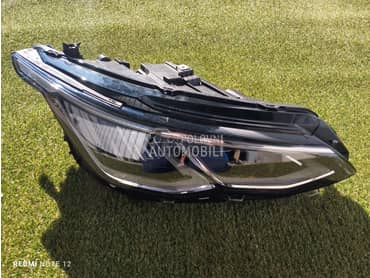 Desni far za Volkswagen Golf 8 od 2019. do 2023. god.