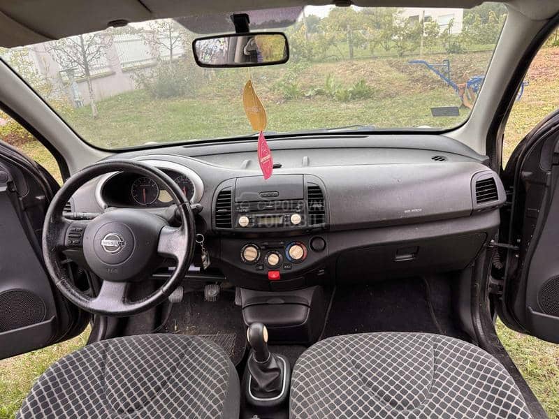 Nissan Micra 