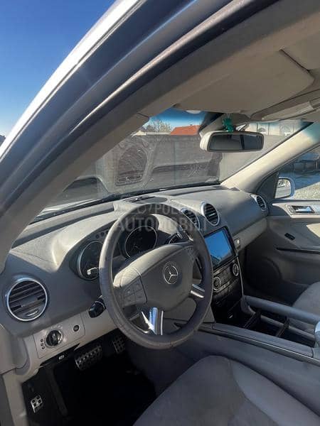 Mercedes Benz ML 320 3.0
