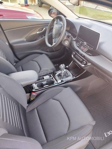 Hyundai i30 WGN 1.5 DPI STYLE