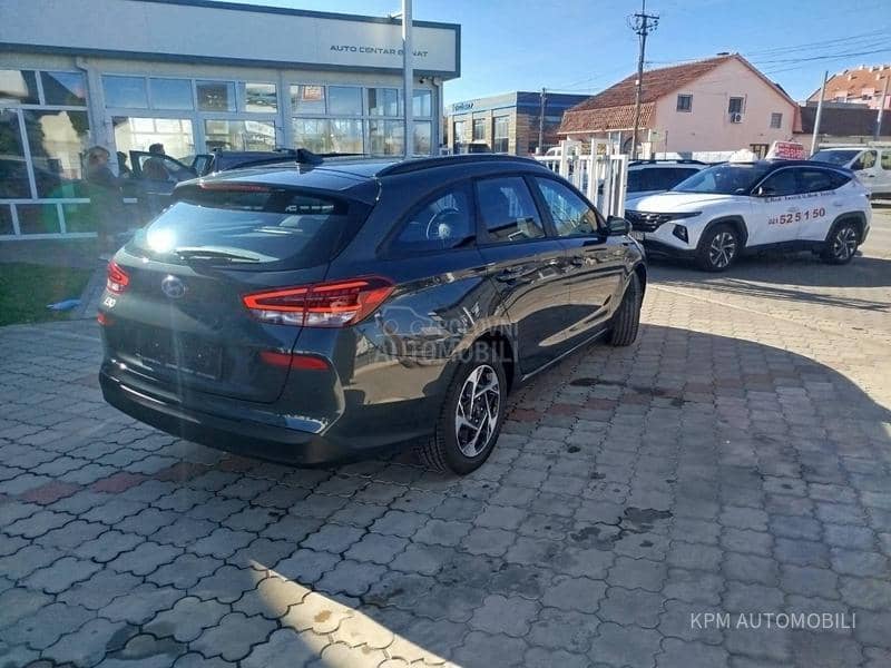 Hyundai i30 WGN 1.5 DPI STYLE