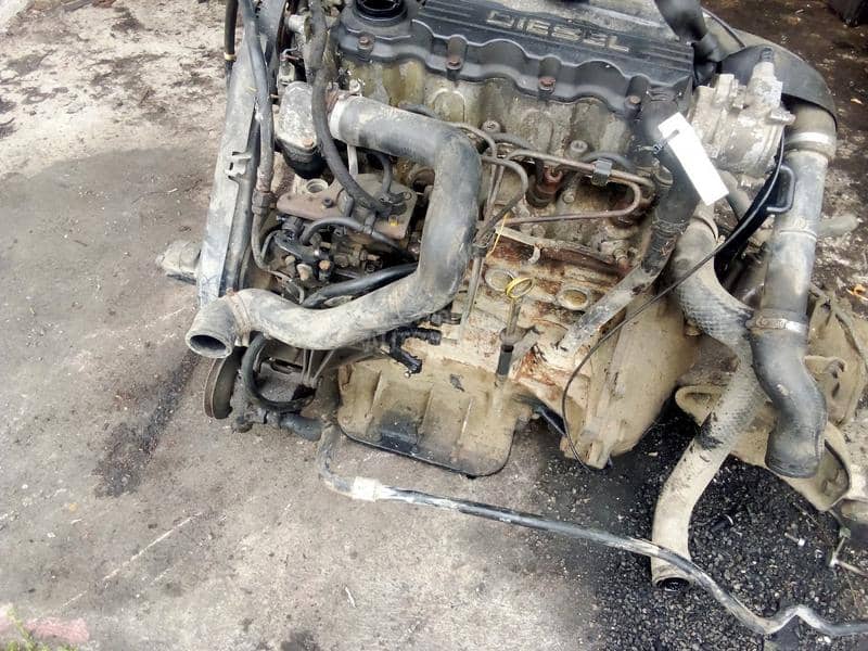 Motor i delovi motora 1,7