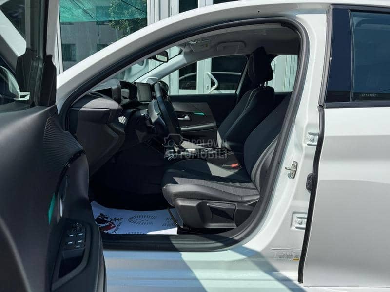 Peugeot 208 1.2 b Allure