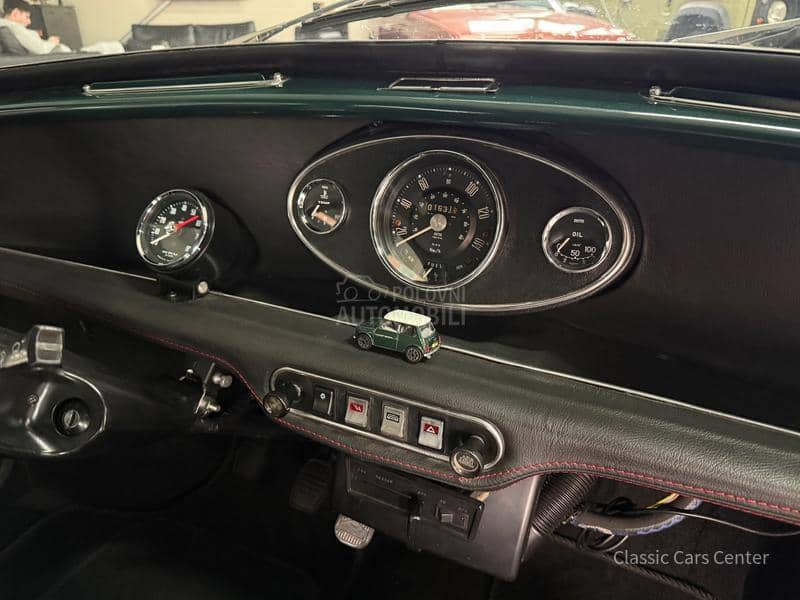 Austin MINI Morris MK2 1100