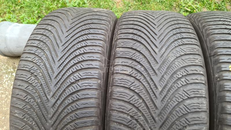 Michelin 215/55 R17 Zimska