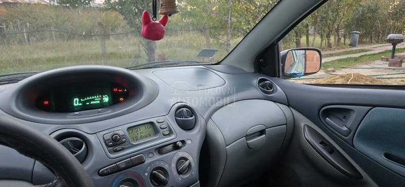Toyota Yaris 1.0