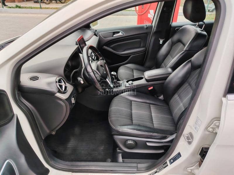 Mercedes Benz B 200 B-200