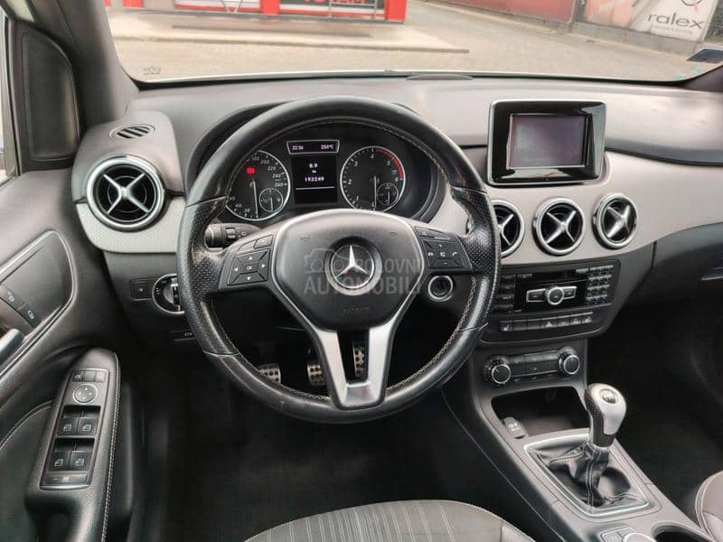 Mercedes Benz B 200 B-200