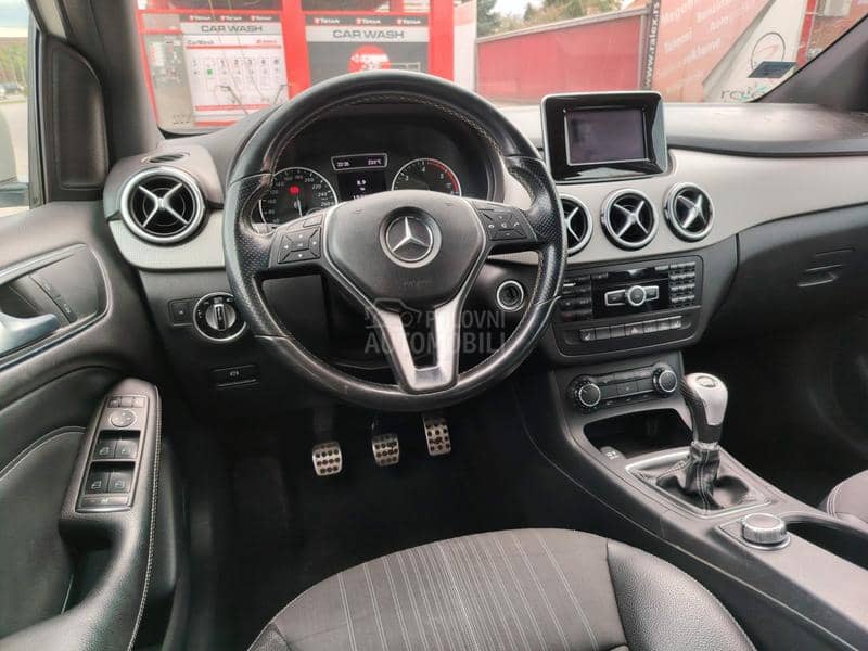 Mercedes Benz B 200 B-200