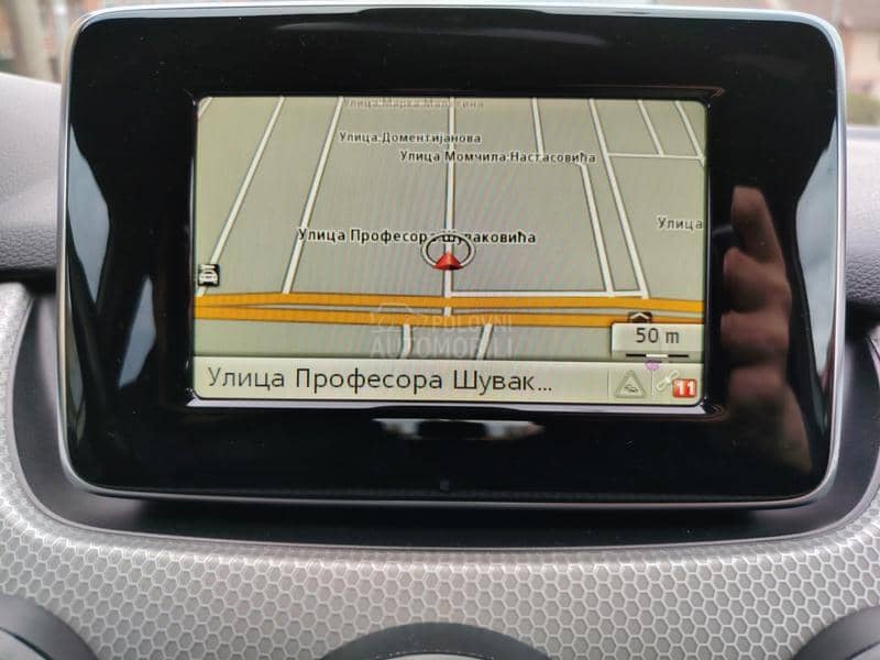 Mercedes Benz B 200 B-200