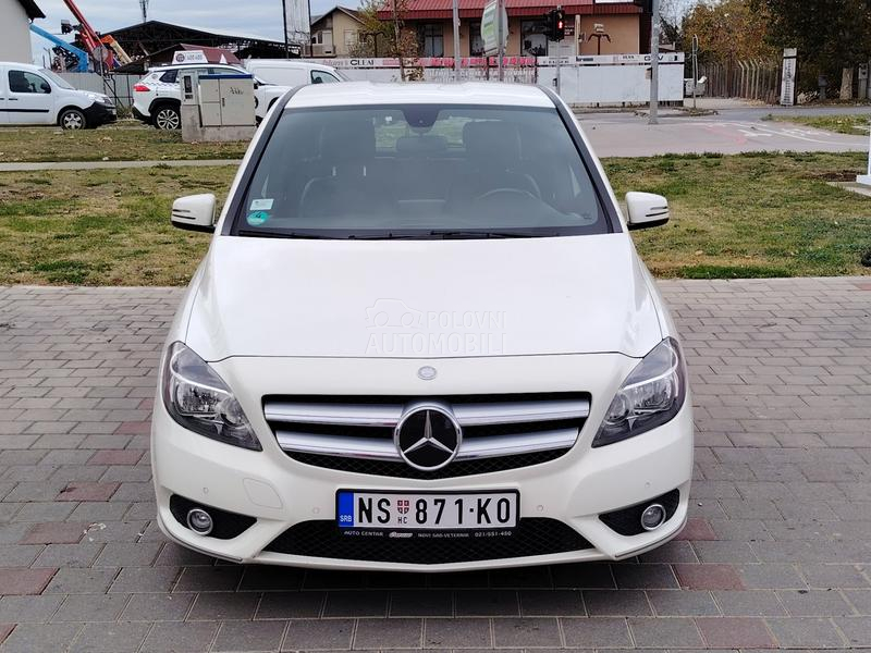 Mercedes Benz B 200 B-200