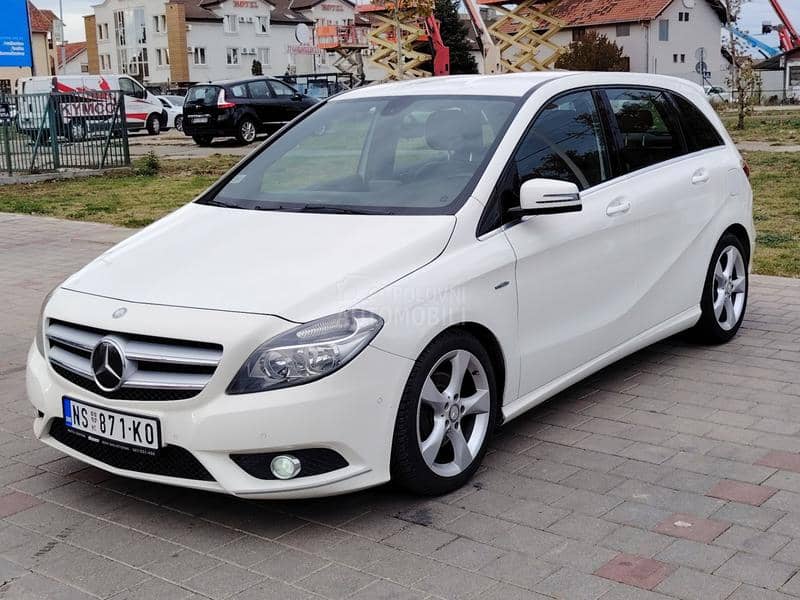 Mercedes Benz B 200 B-200