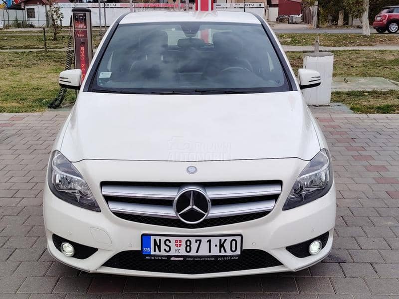 Mercedes Benz B 200 B-200