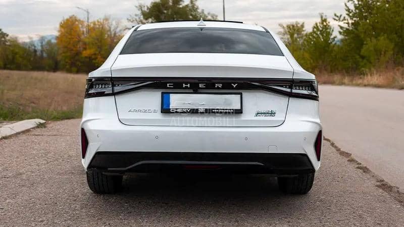 Chery Arrizo 8 1.5 PHEV NOBLE
