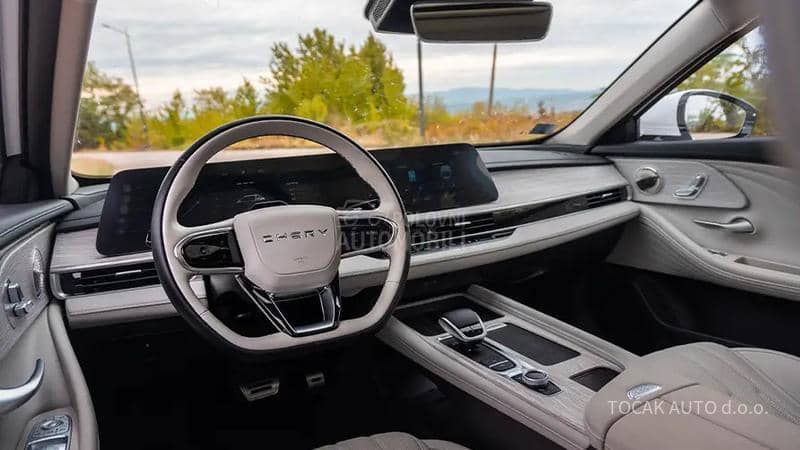 Chery Arrizo 8 1.5 PHEV NOBLE