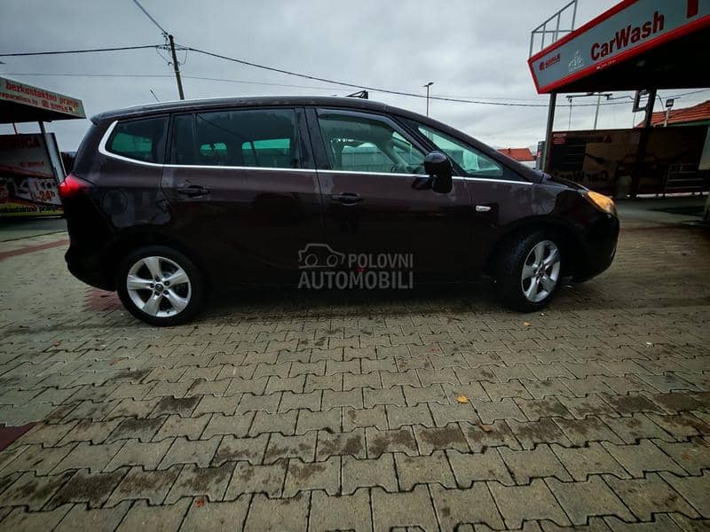 Opel Zafira C 1.6cng