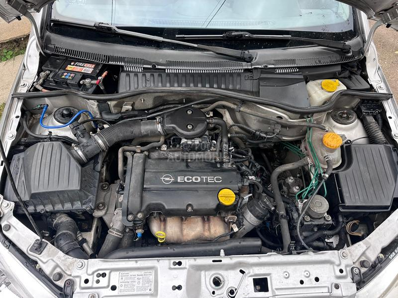 Opel Corsa C 1.2twinport