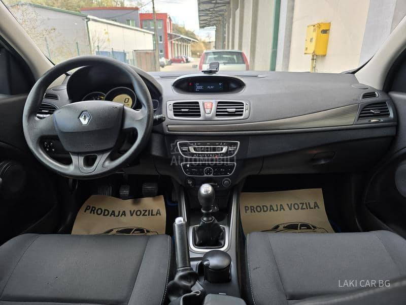 Renault Megane 1.6 b 5 vrat a