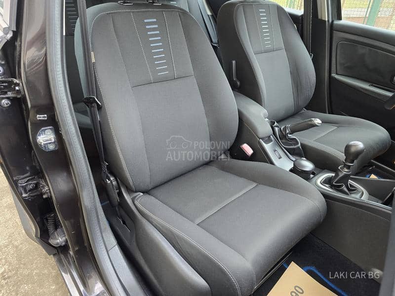 Renault Megane 1.6 b 5 vrat a