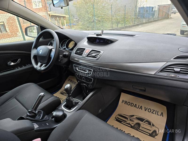 Renault Megane 1.6 b 5 vrat a