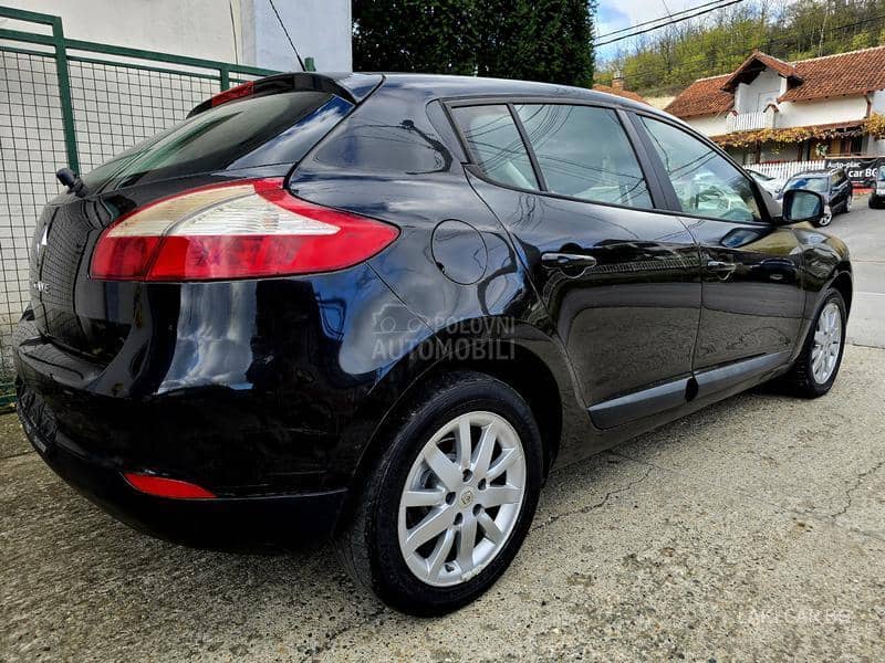 Renault Megane 1.6 b 5 vrat a