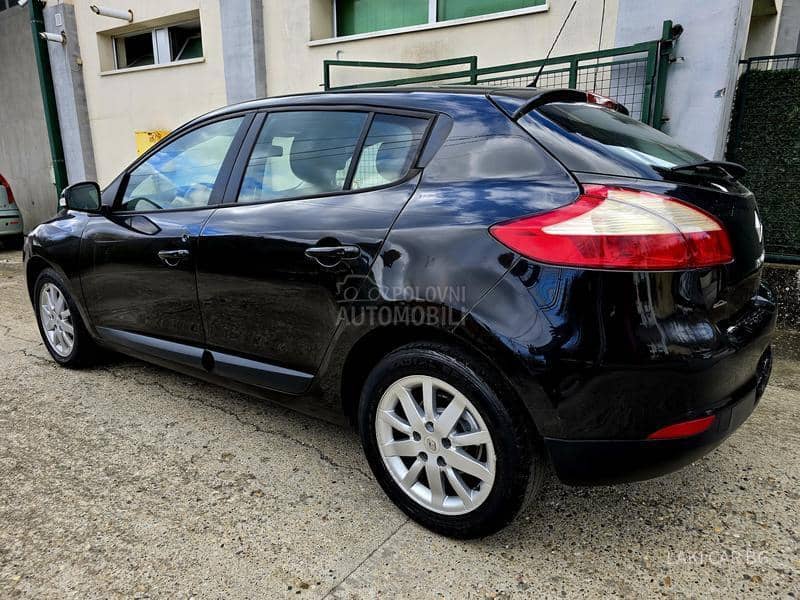 Renault Megane 1.6 b 5 vrat a