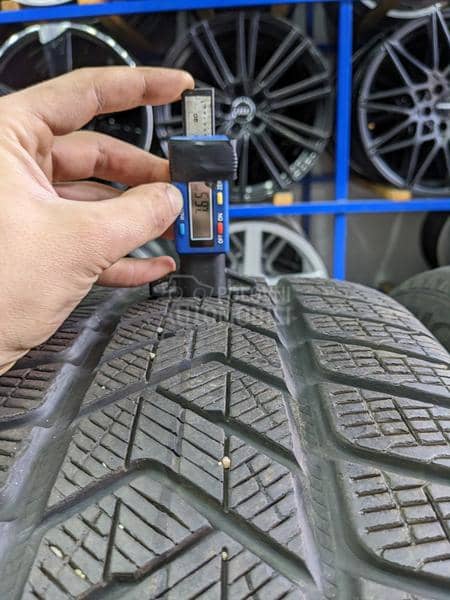 Pirelli 275/45 R20 Zimska