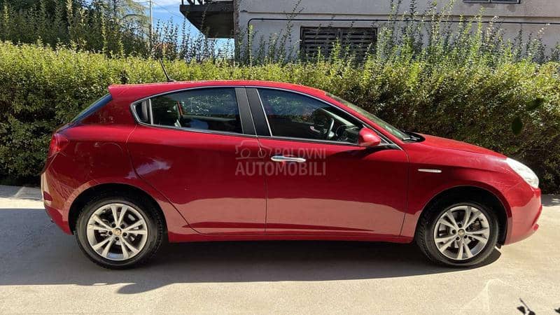 Alfa Romeo Giulietta 