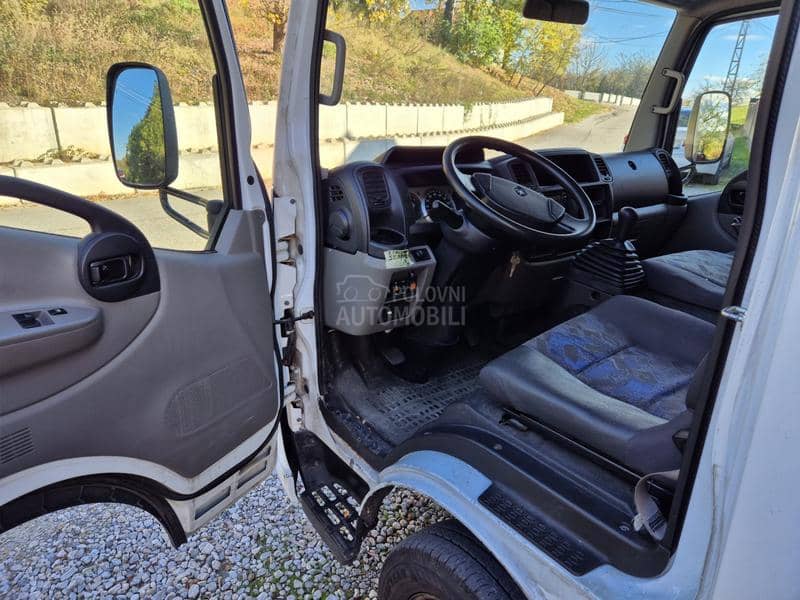 Renault Maxity sa rampom