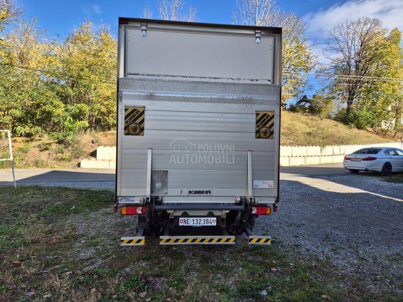 Renault Maxity sa rampom