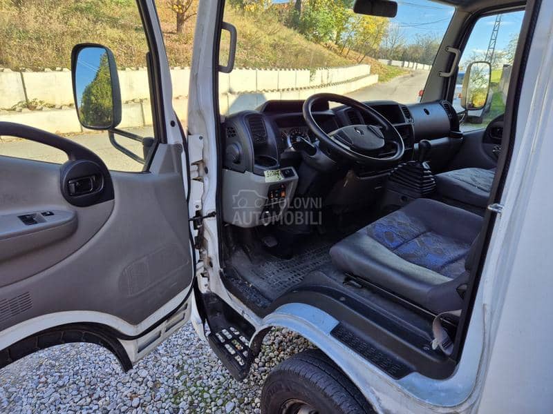 Renault Maxity sa rampom