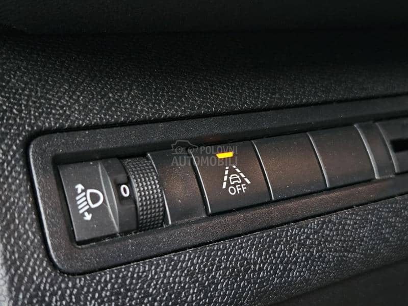 Peugeot 3008 1.5 BlueHDI Reg.god