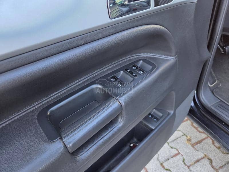 Volkswagen Touareg 3.0TDI V6